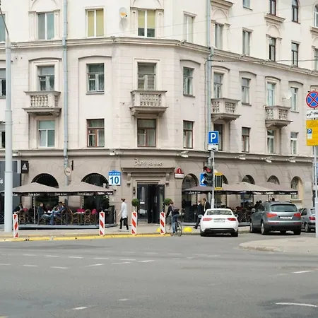 Апартаменти Apartament On Vokzal
